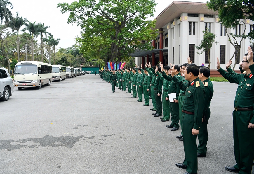 Lực lượng qu&acirc;n đội tham gia khắc phục hậu quả động đất tại Myanmar l&ecirc;n đường- Ảnh 10.