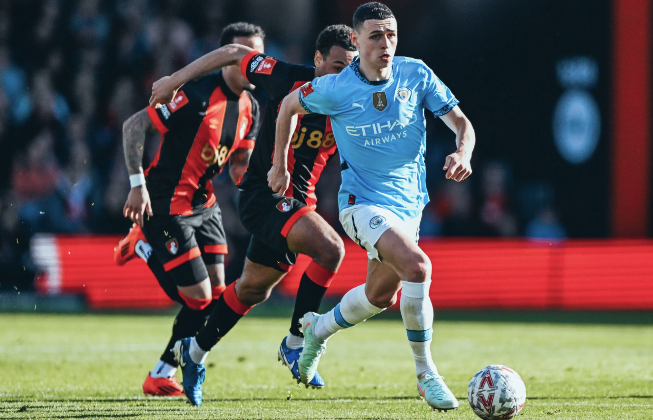 Ngược d&ograve;ng hạ Bournemouth, Man City b&ugrave;ng nổ ở tứ kết FA Cup- Ảnh 1.