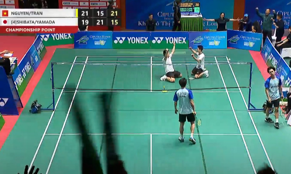 Cầu lông Việt Nam lần đầu vô địch đôi nam International Challenge- Ảnh 1.
