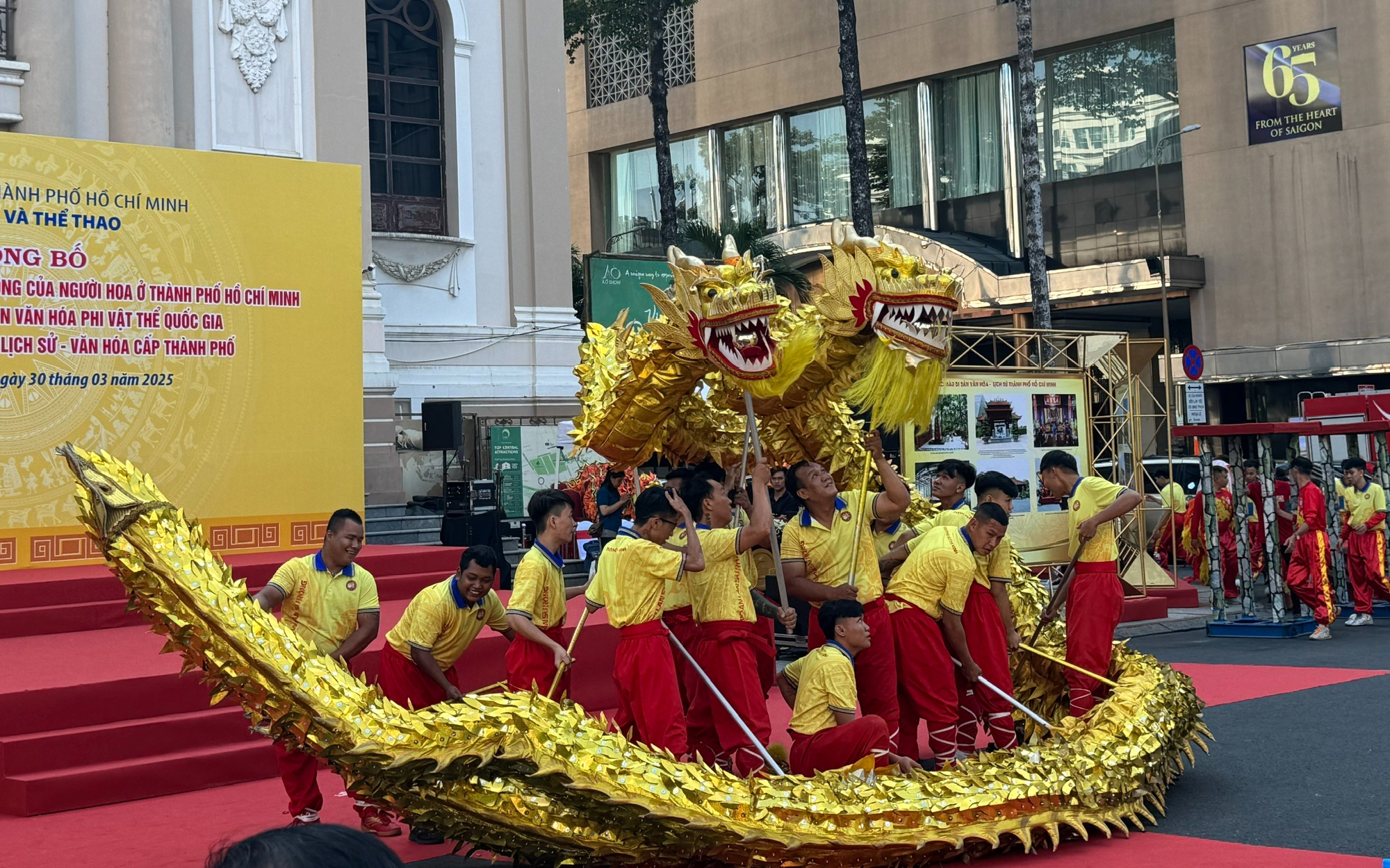 Công nhận Nghệ thuật biểu diễn Lân Sư Rồng thành di sản văn hóa phi vật thể
