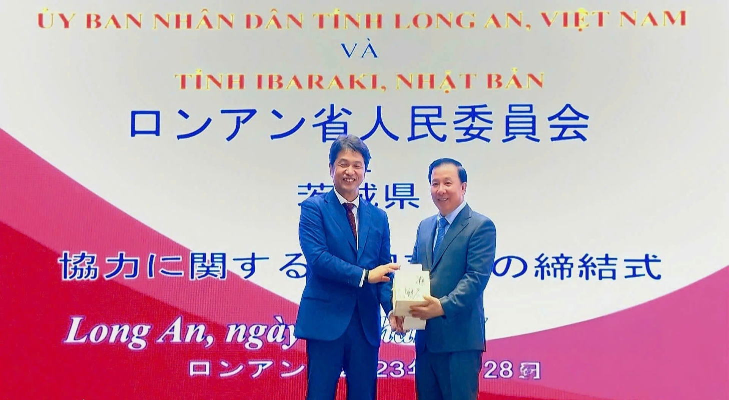 Chủ tịch UBND tỉnh Long An dẫn đầu đo&agrave;n c&ocirc;ng t&aacute;c sang Nhật Bản x&uacute;c tiến đầu tư - Ảnh 1.