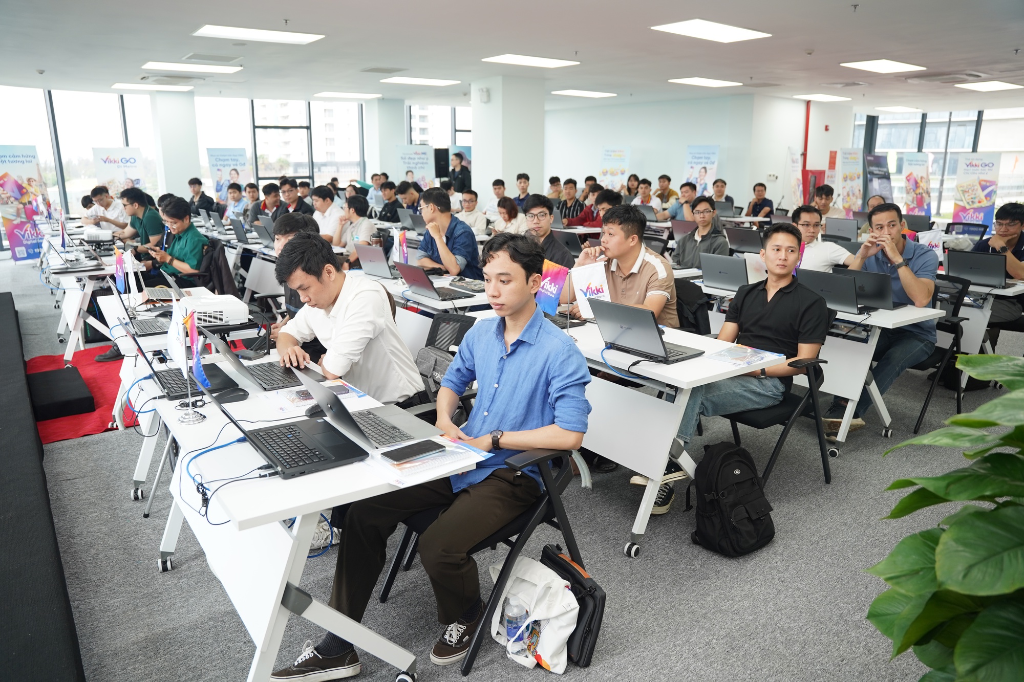 Ng&acirc;n h&agrave;ng Số Vikki v&agrave; Đ&agrave; Nẵng hợp t&aacute;c ph&aacute;t triển nh&acirc;n lực ng&agrave;nh b&aacute;n dẫn v&agrave; tr&iacute; tuệ nh&acirc;n tạo- Ảnh 2.