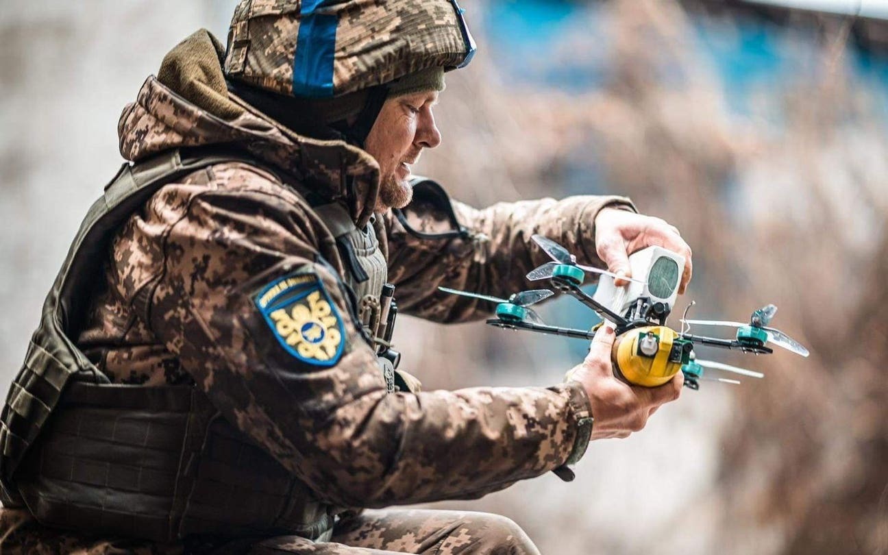 Điểm nóng xung đột ngày 2-4: Ukraine khoe năng lực đáng nể