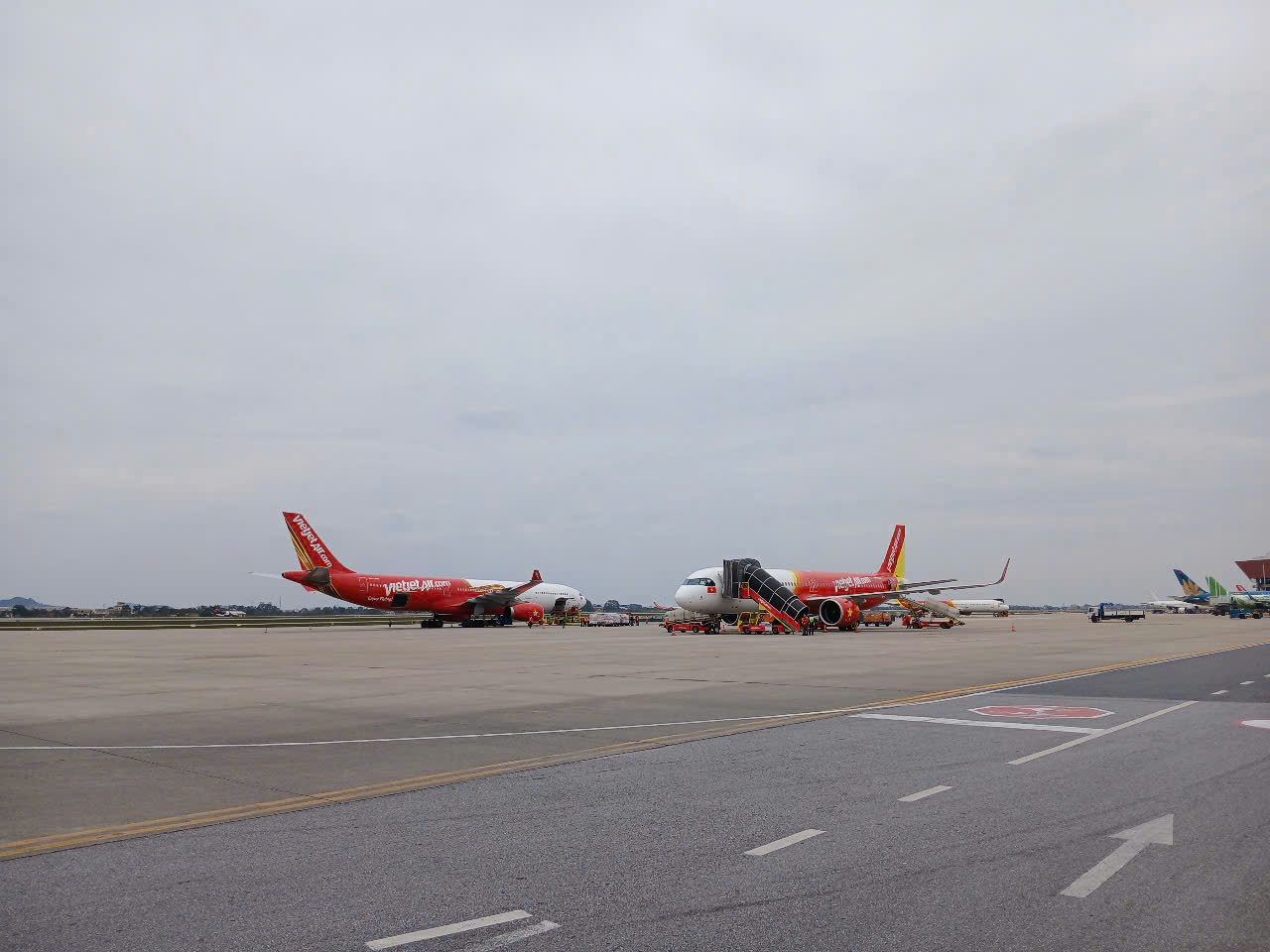Hai chuyến bay đưa 106 cán bộ, chiến sĩ và hàng cứu trợ tới Myanmar- Ảnh 10.