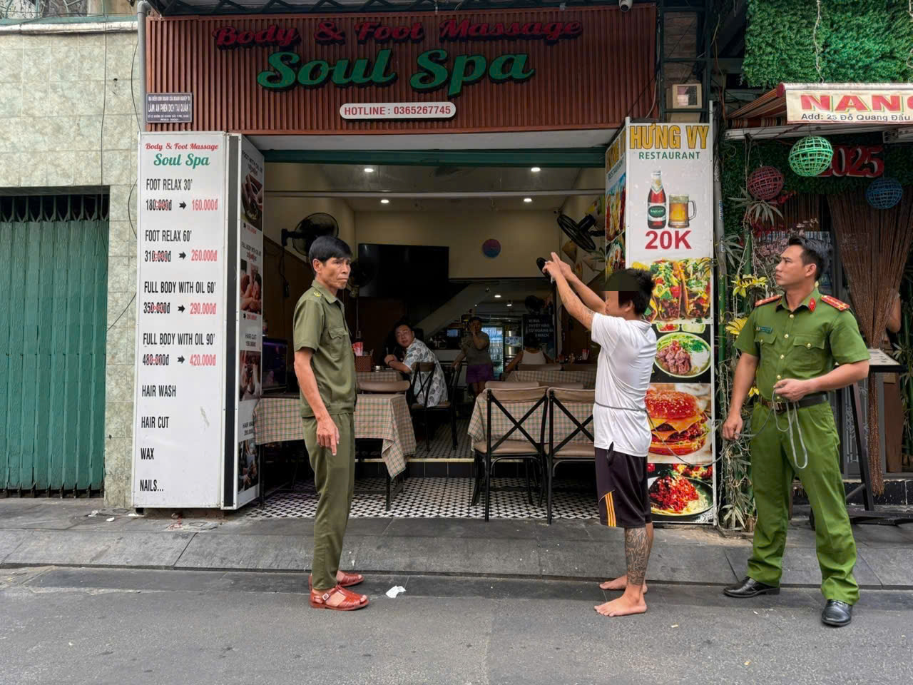 Nam thanh niên khai: Nhận tạt sơn ở quận 1 giá 5 triệu nhưng “chỉ chia cho bạn 500.000 đồng”- Ảnh 1.