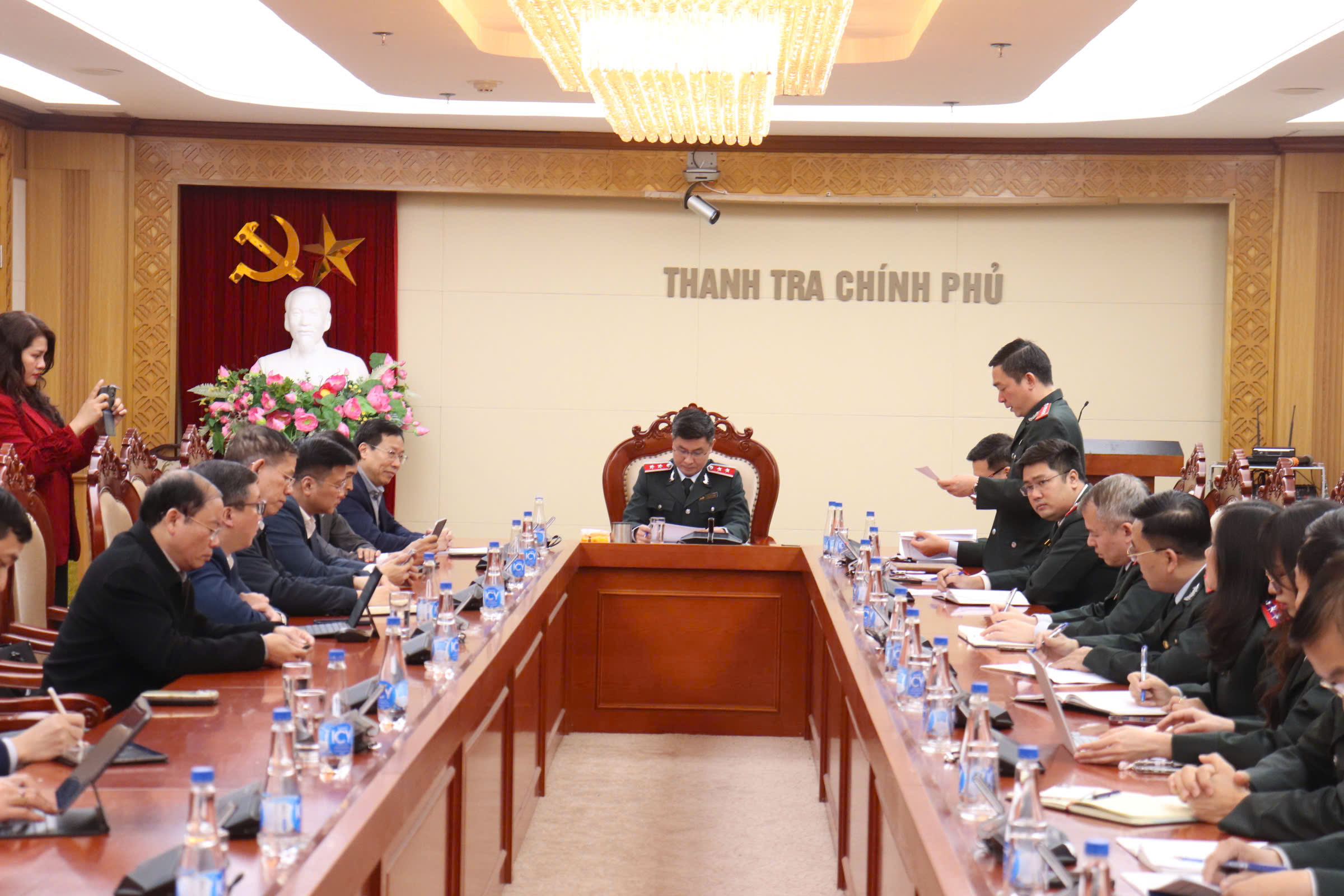 Sai phạm c&oacute; hệ thống tại dự &aacute;n Bệnh viện Bạch Mai v&agrave; Việt Đức cơ sở 2, l&atilde;ng ph&iacute; h&agrave;ng ng&agrave;n tỉ- Ảnh 1.