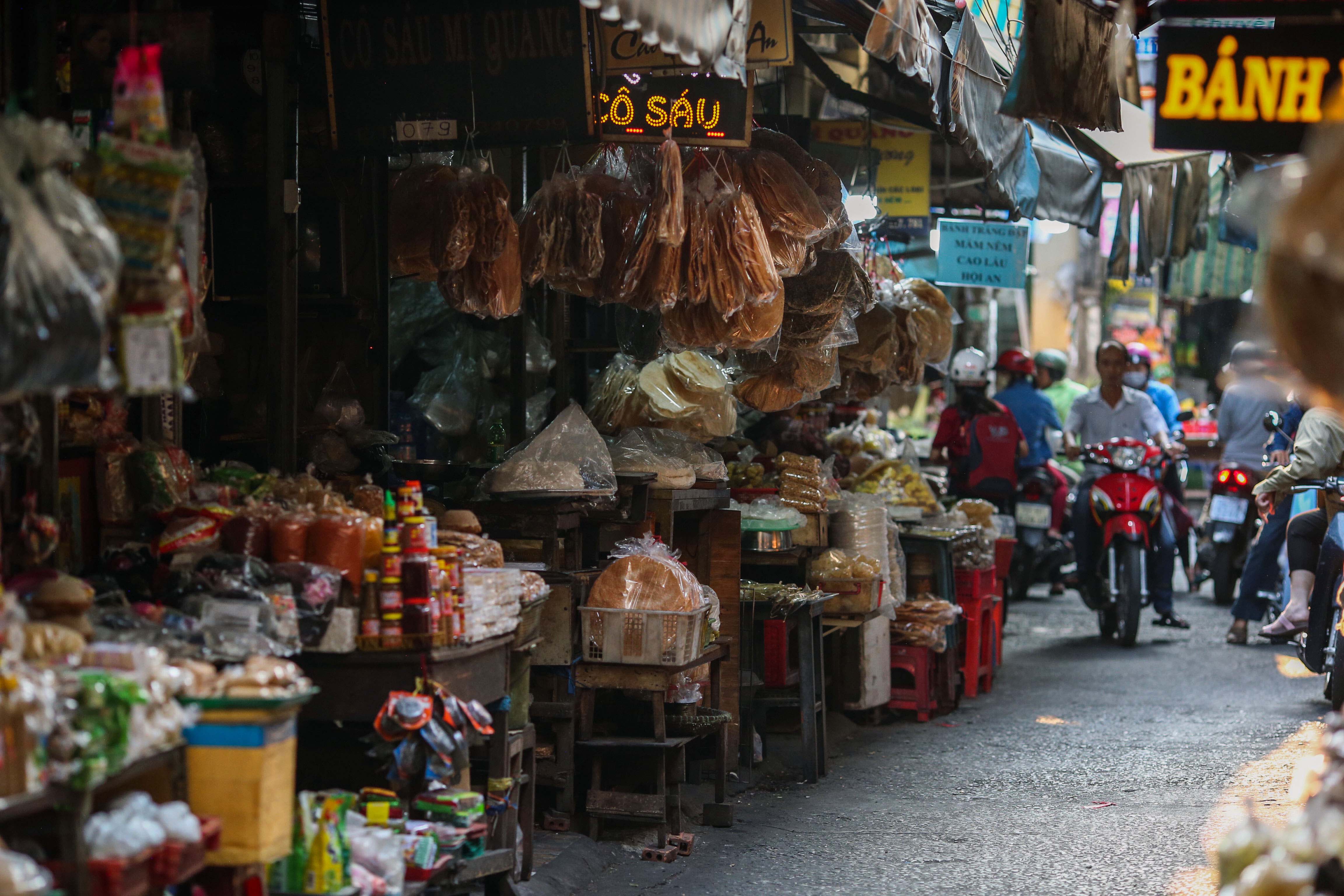 Thúc đẩy hộ kinh doanh chuyển đổi (*): Thủ tục, ưu đãi phải thực sự rõ ràng- Ảnh 1.
