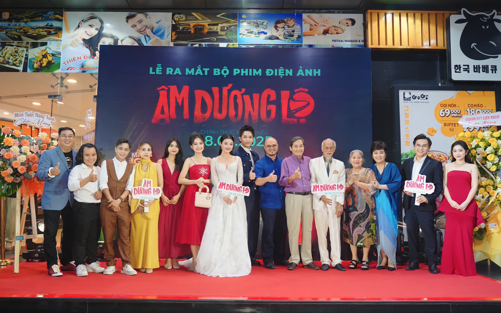 "Âm dương lộ" cán mốc 19 tỉ đồng sau lùm xùm