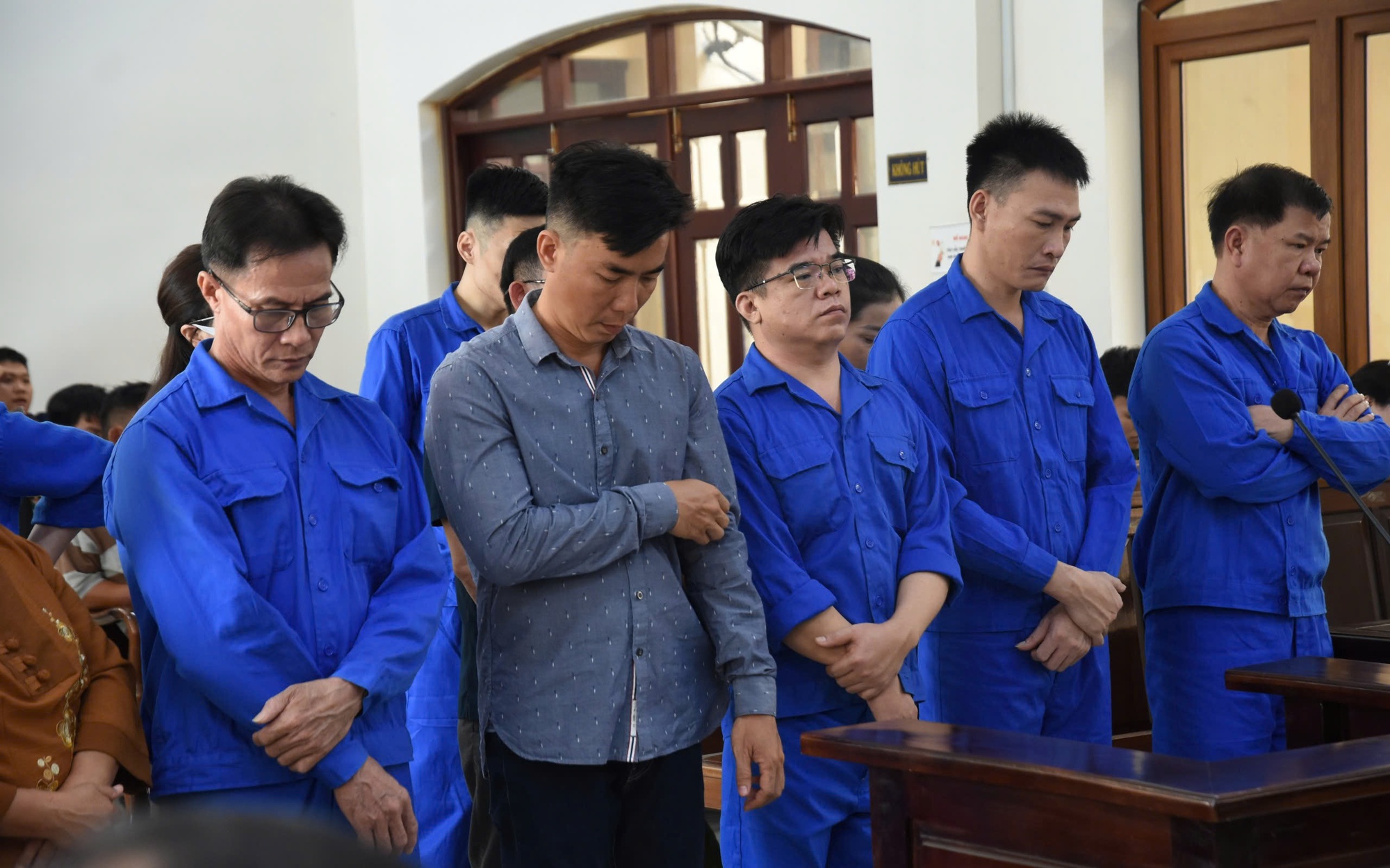 Xét xử đường dây "bảo kê" xe quá tải qua Đồng Nai
