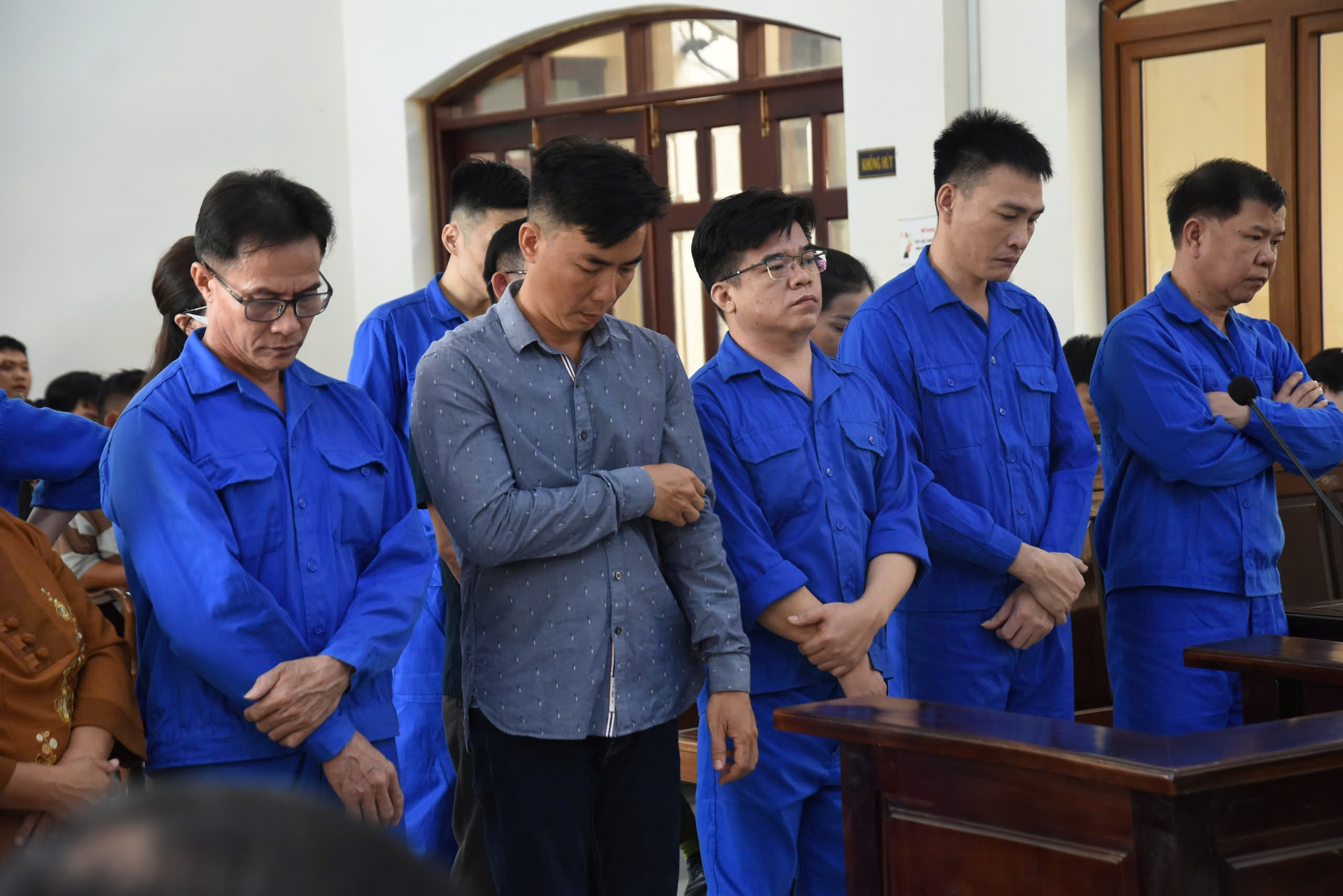 Xét xử đường dây "bảo kê" xe quá tải qua Đồng Nai- Ảnh 1.