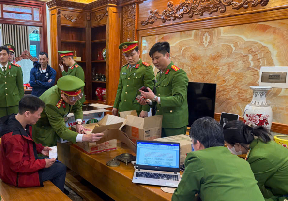 Phá đường dây cờ bạc ngàn tỉ do "doanh nhân thành đạt" Tuấn "chợ Gốc" cầm đầu- Ảnh 1.