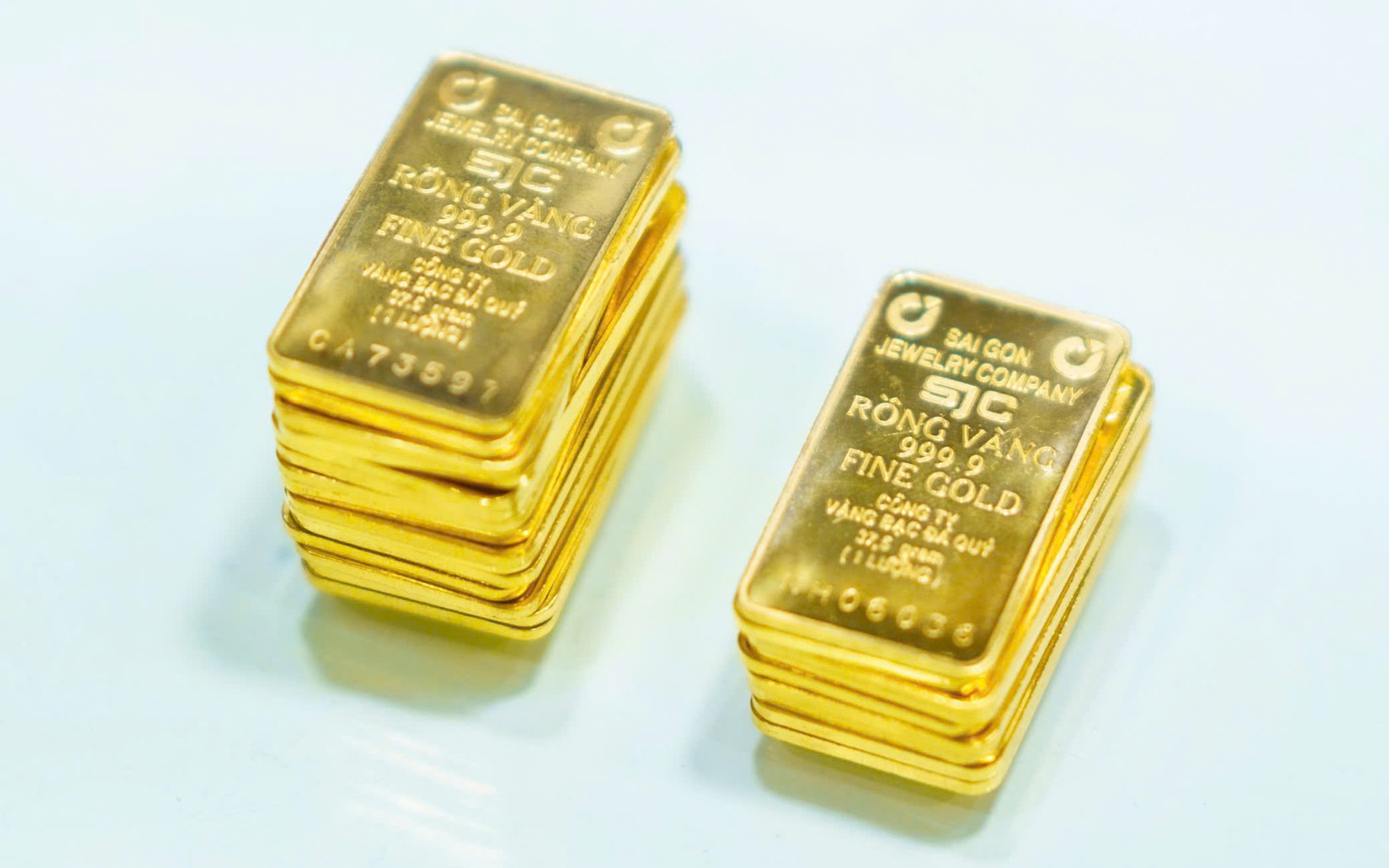 Giá vàng miếng SJC, vàng nhẫn lập đỉnh mới chiều 31-3