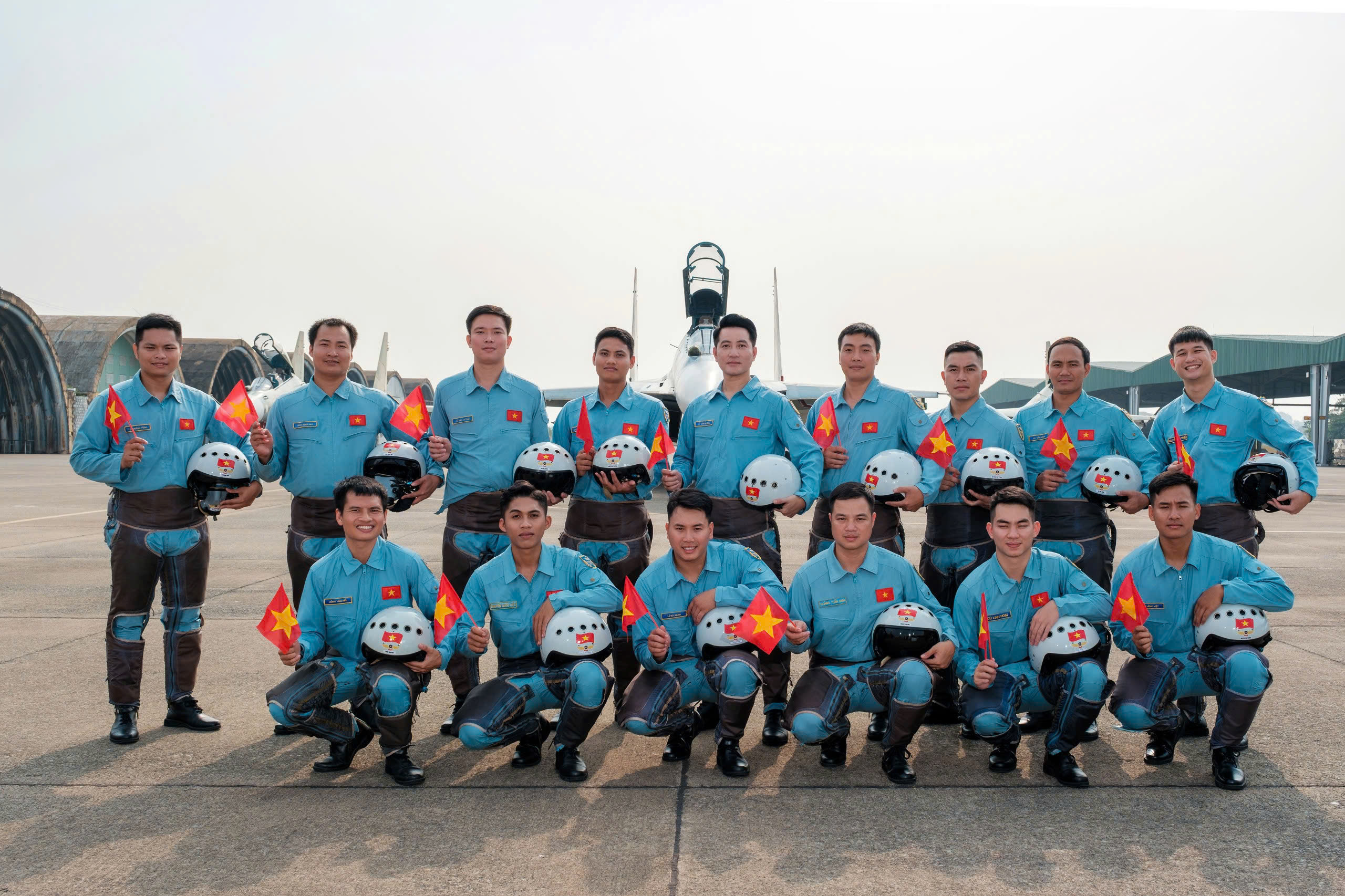 MV đặc biệt của bộ đội Ph&ograve;ng kh&ocirc;ng - Kh&ocirc;ng qu&acirc;n- Ảnh 6.