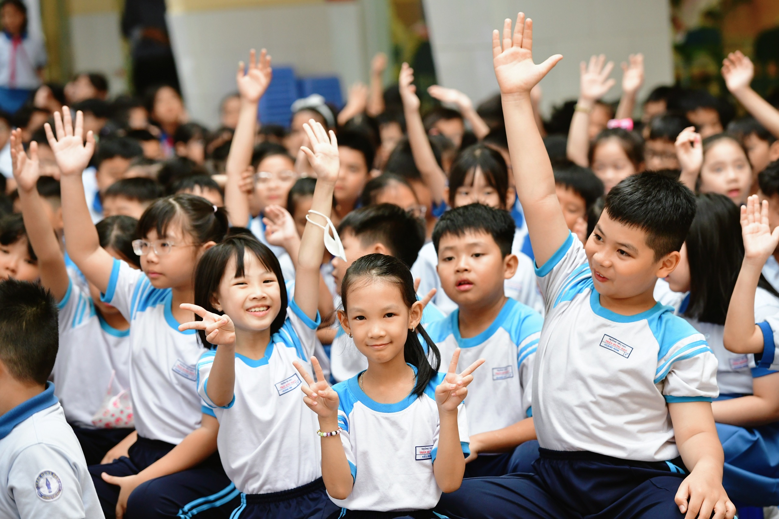 Bạo lực học đường xuất hiện với nhiều tình huống đa dạng- Ảnh 2.