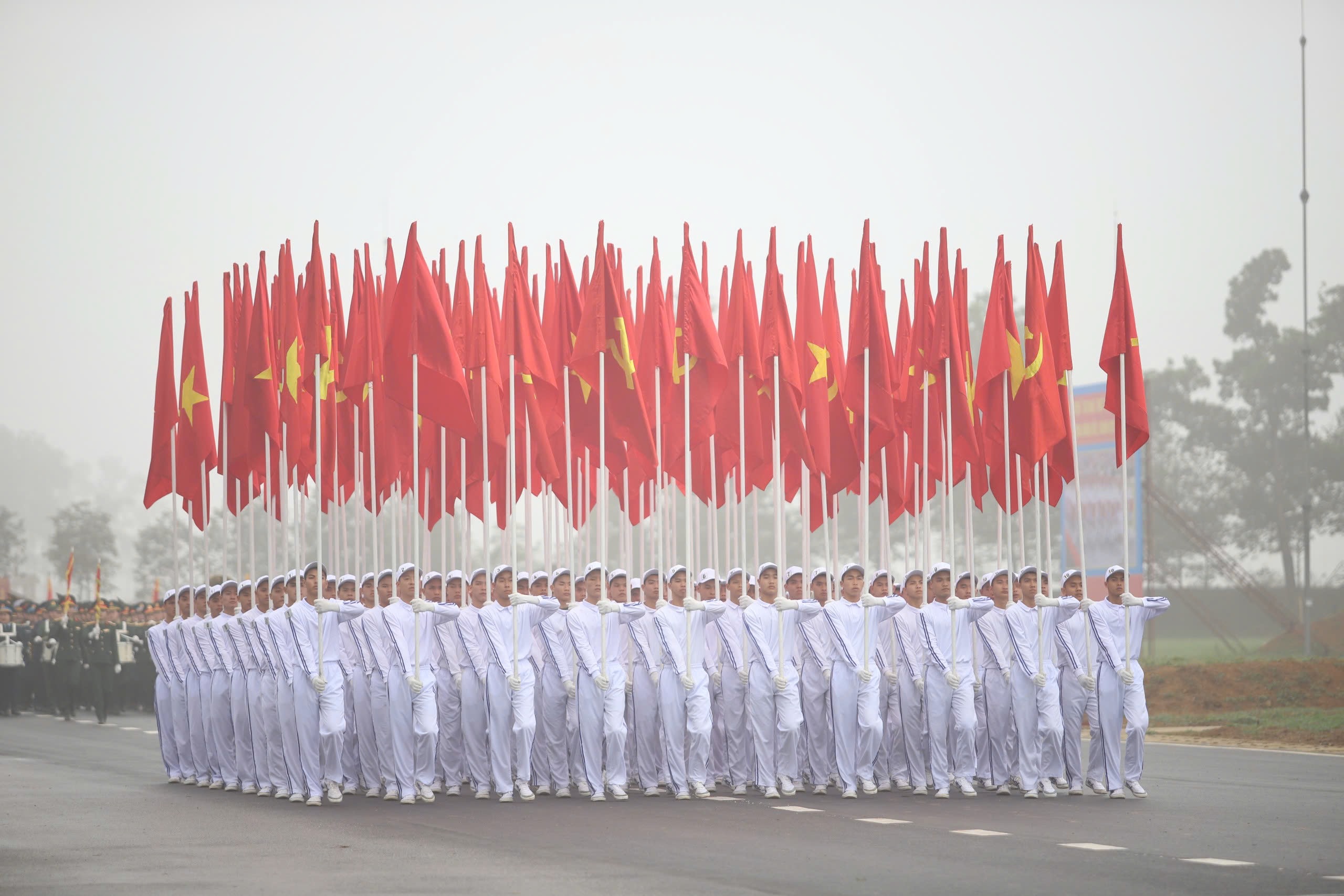 VIDEO: Hợp luyện diễu binh kỷ niệm 50 năm Ngày giải phóng miền Nam, thống nhất đất nước- Ảnh 3.