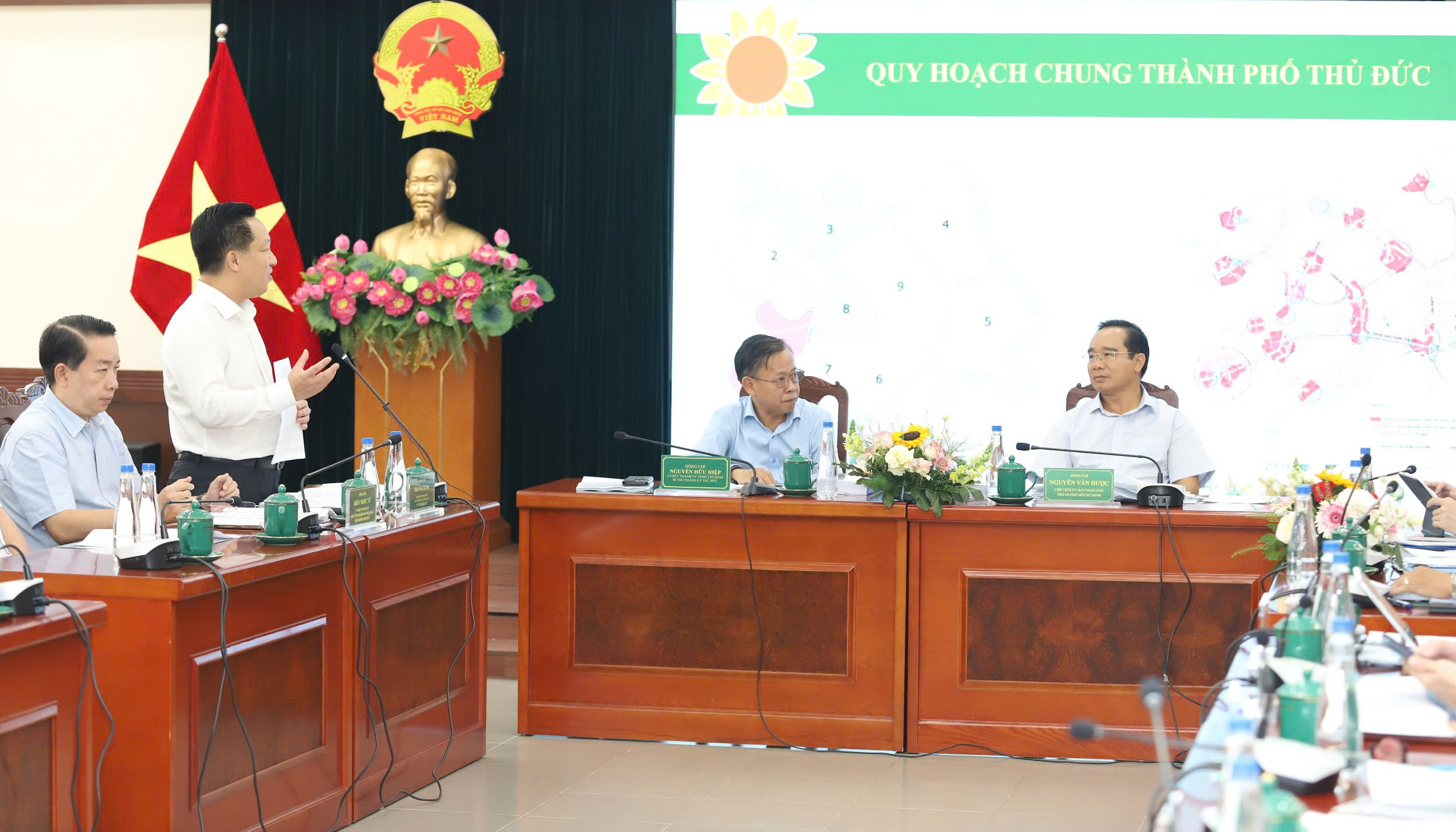 Chủ tịch Nguyễn Văn Được đề cập m&ocirc; h&igrave;nh 1-4-1 với TP Thủ Đức- Ảnh 2.