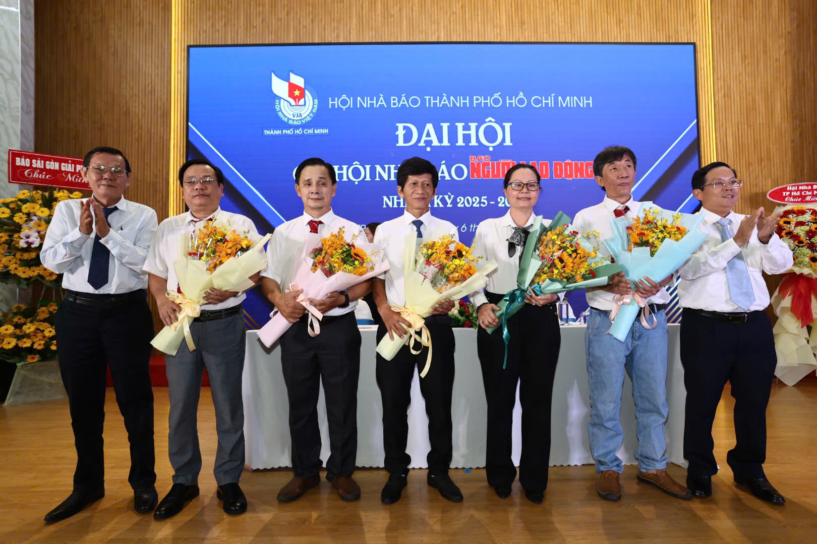 Chủ tịch Hội Nh&agrave; b&aacute;o TP HCM đ&aacute;nh gi&aacute; cao Đại hội Chi hội Nh&agrave; b&aacute;o B&aacute;o Người Lao Động- Ảnh 9.