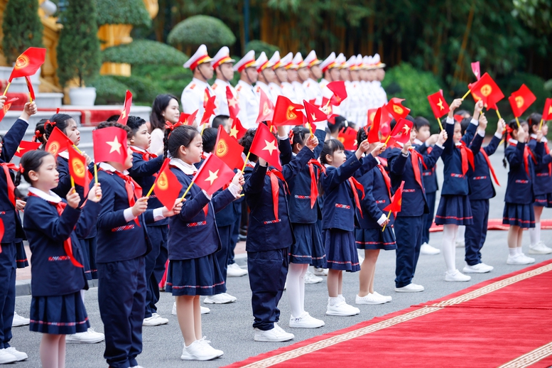 Thủ tướng Phạm Minh Ch&iacute;nh chủ tr&igrave; lễ đ&oacute;n ch&iacute;nh thức Thủ tướng Kyrgyzstan- Ảnh 3.