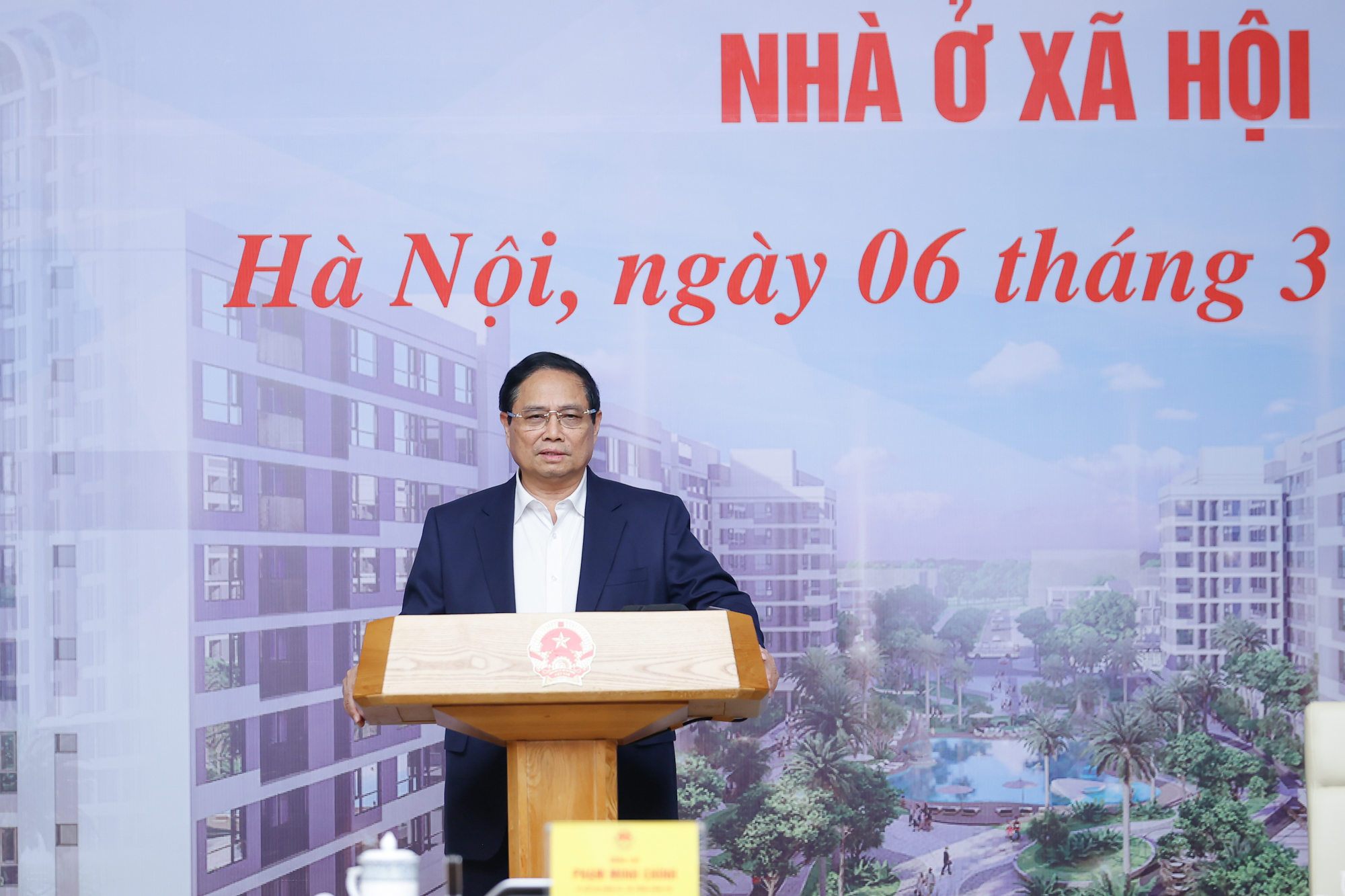 Thủ tướng: Đất trong tay ch&uacute;ng ta m&agrave; việc x&acirc;y dựng nh&agrave; ở x&atilde; hội kh&ocirc;ng chuyển biến- Ảnh 2.