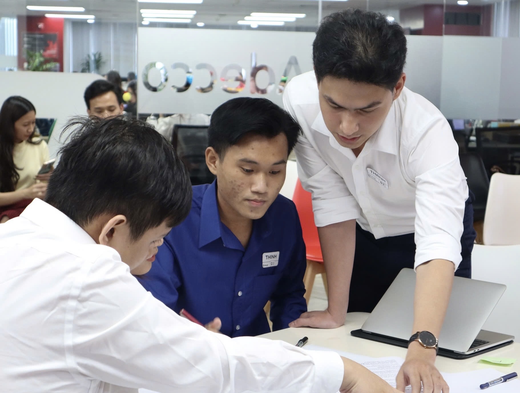 Nhảy việc thời nay: "Ván cược" cuộc đời hay bước tiến sự nghiệp?- Ảnh 2.