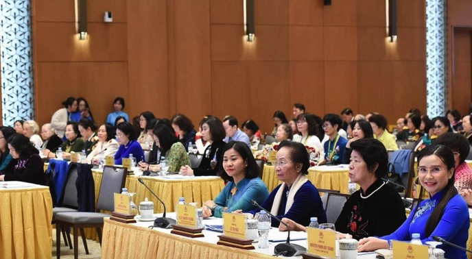 Thủ tướng gặp mặt c&aacute;c nữ Anh h&ugrave;ng, nh&agrave; khoa học nữ- Ảnh 4.