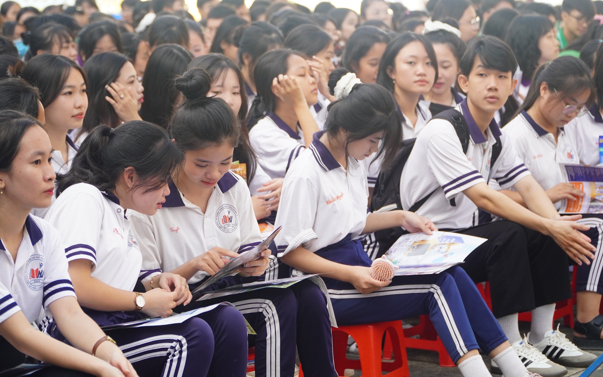 Sôi nổi
