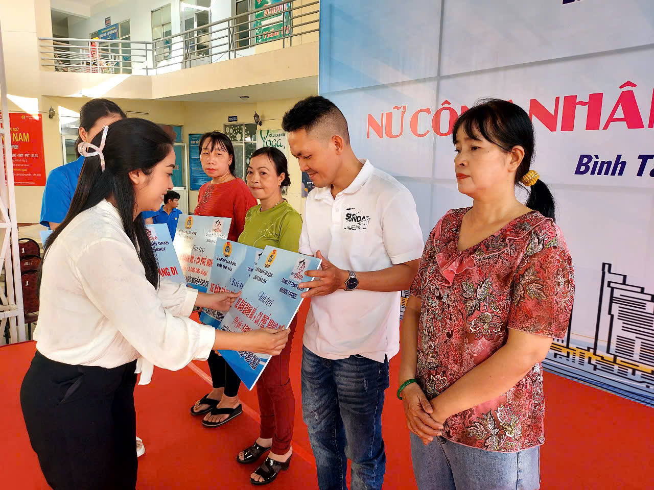 Ng&agrave;y hội nữ CNVC-LĐ: Gắn kết, sẻ chia, tiếp sức lao động nữ- Ảnh 5.