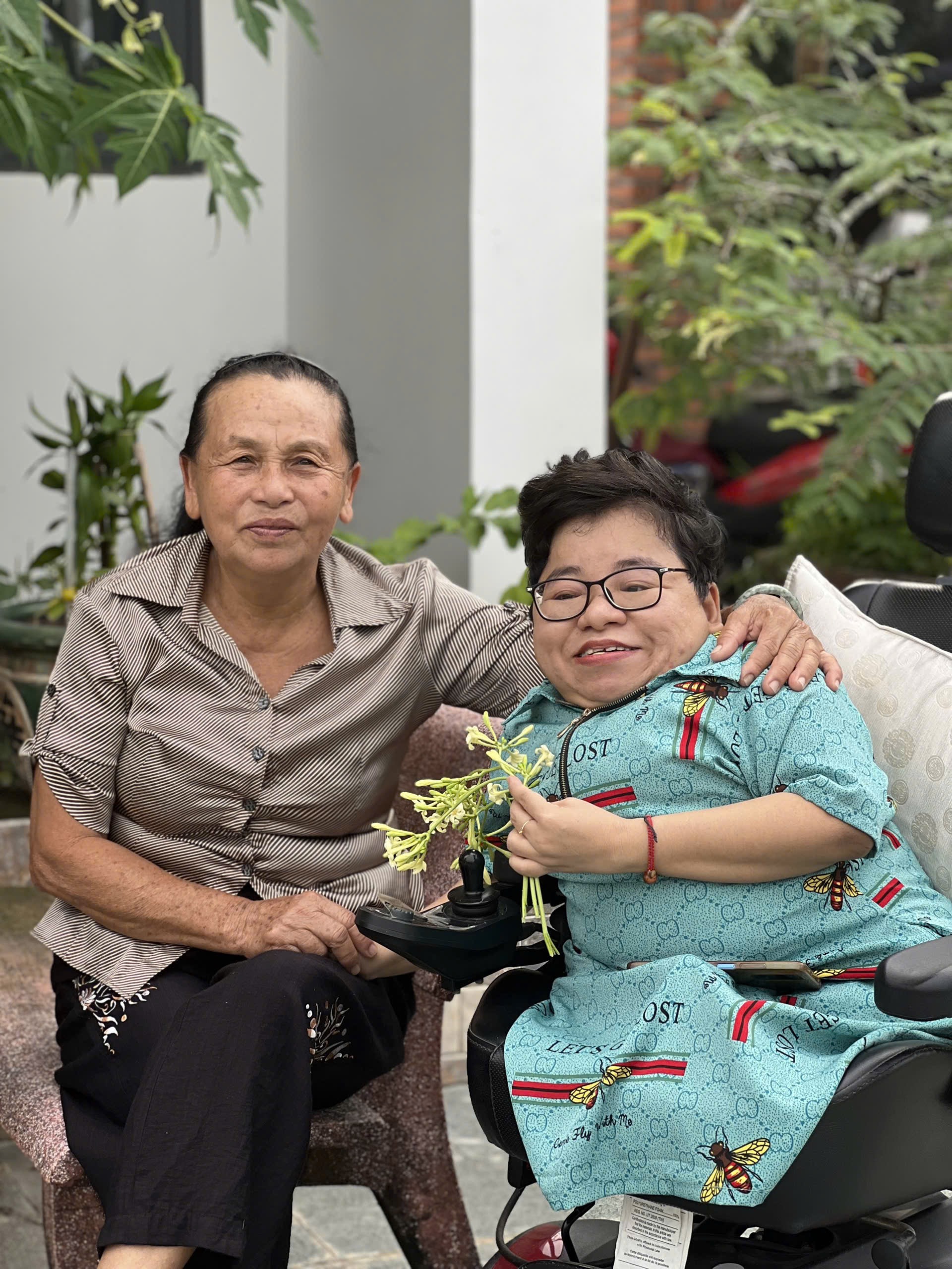 Y&ecirc;u mẹ nhiều hơn điều con muốn n&oacute;i- Ảnh 1.