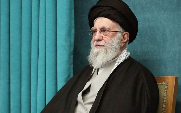L&atilde;nh tụ tối cao Iran Ali Khamenei ph&aacute;t biểu trong một cuộc họp tại Tehran, Iran, ng&agrave;y 8-3. Ảnh: Tasnim