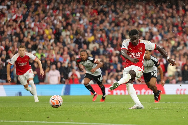 Soi tỉ số Arsenal - Fulham, Saka hứa hẹn mưa b&agrave;n thắng trận derby- Ảnh 1.