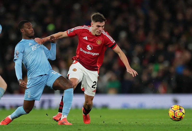 Soi tỉ số trận Nottingham Forest - Manchester United, thừa thắng x&ocirc;ng l&ecirc;n- Ảnh 1.