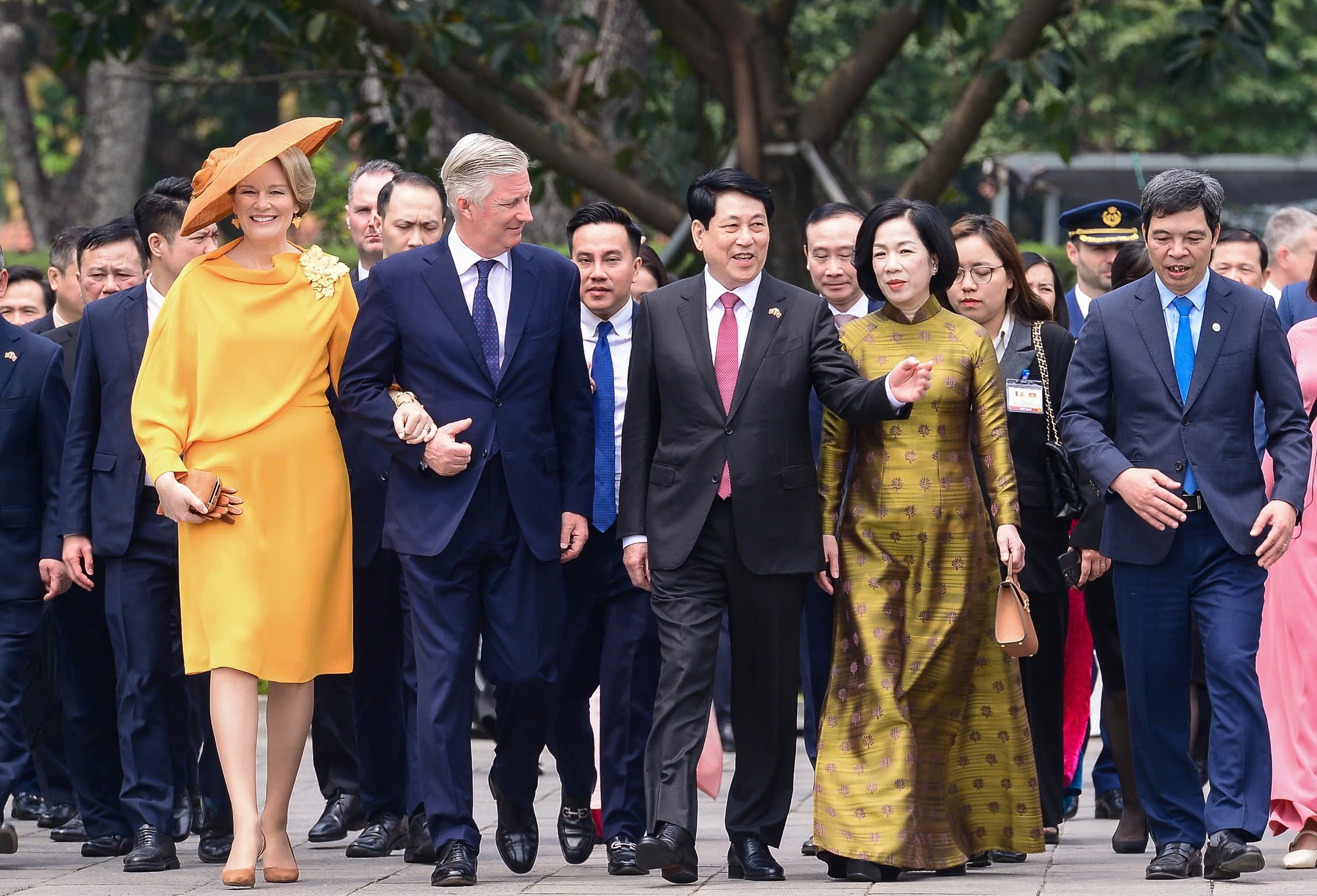 Chủ tịch nước Lương Cường và Nhà Vua Philippe tham quan Hoàng thành Thăng Long- Ảnh 5.