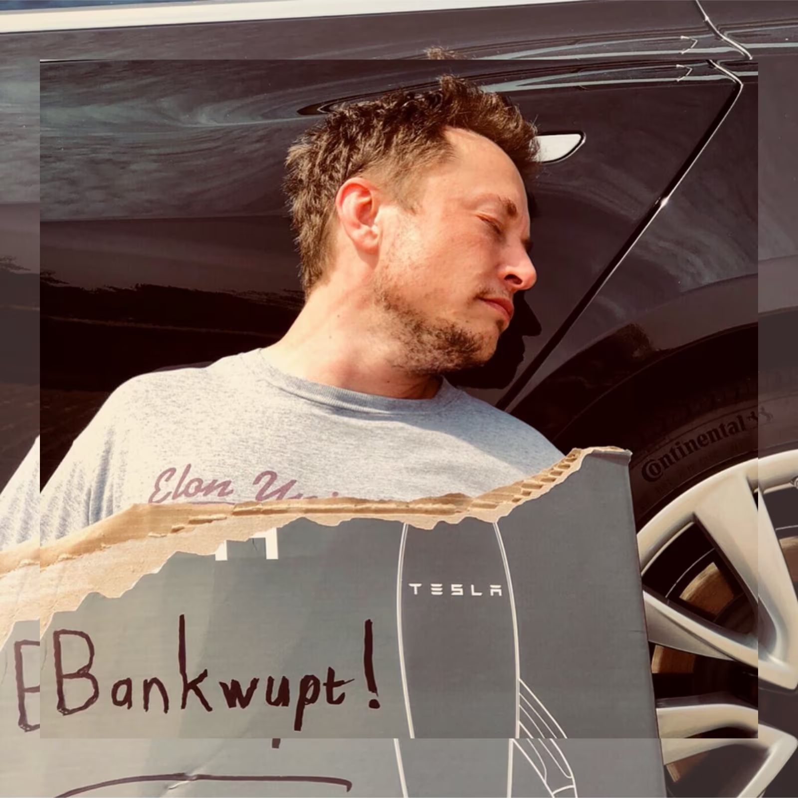 Bức ảnh ông Elon Musk "bất tỉnh" bên cạnh chiếc Model 3. Ảnh: Elon Musk/Twitter (X)