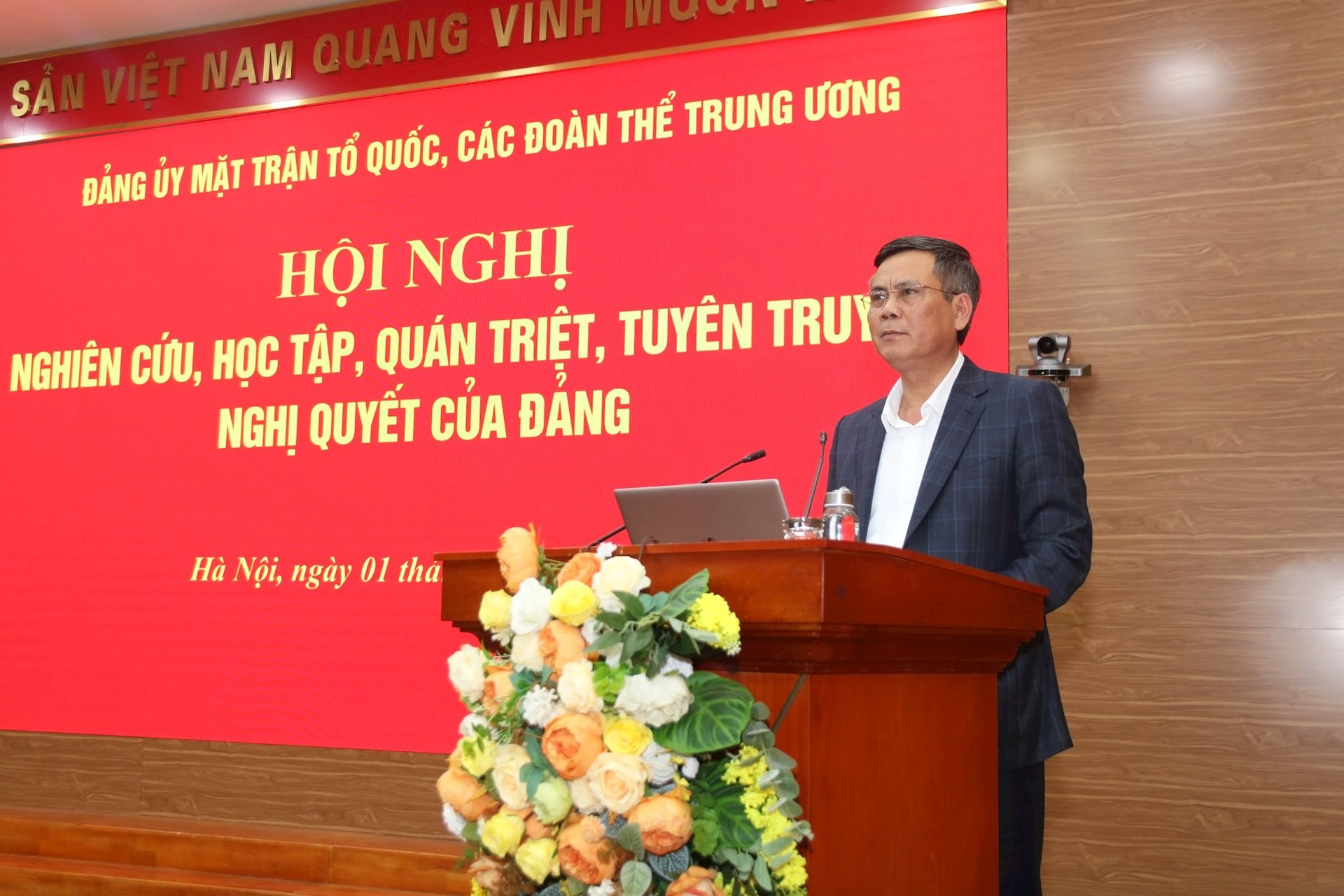 Báo cáo Trung ương phương án đưa các tổ chức chính trị - xã hội về Mặt trận Tổ quốc- Ảnh 1.
