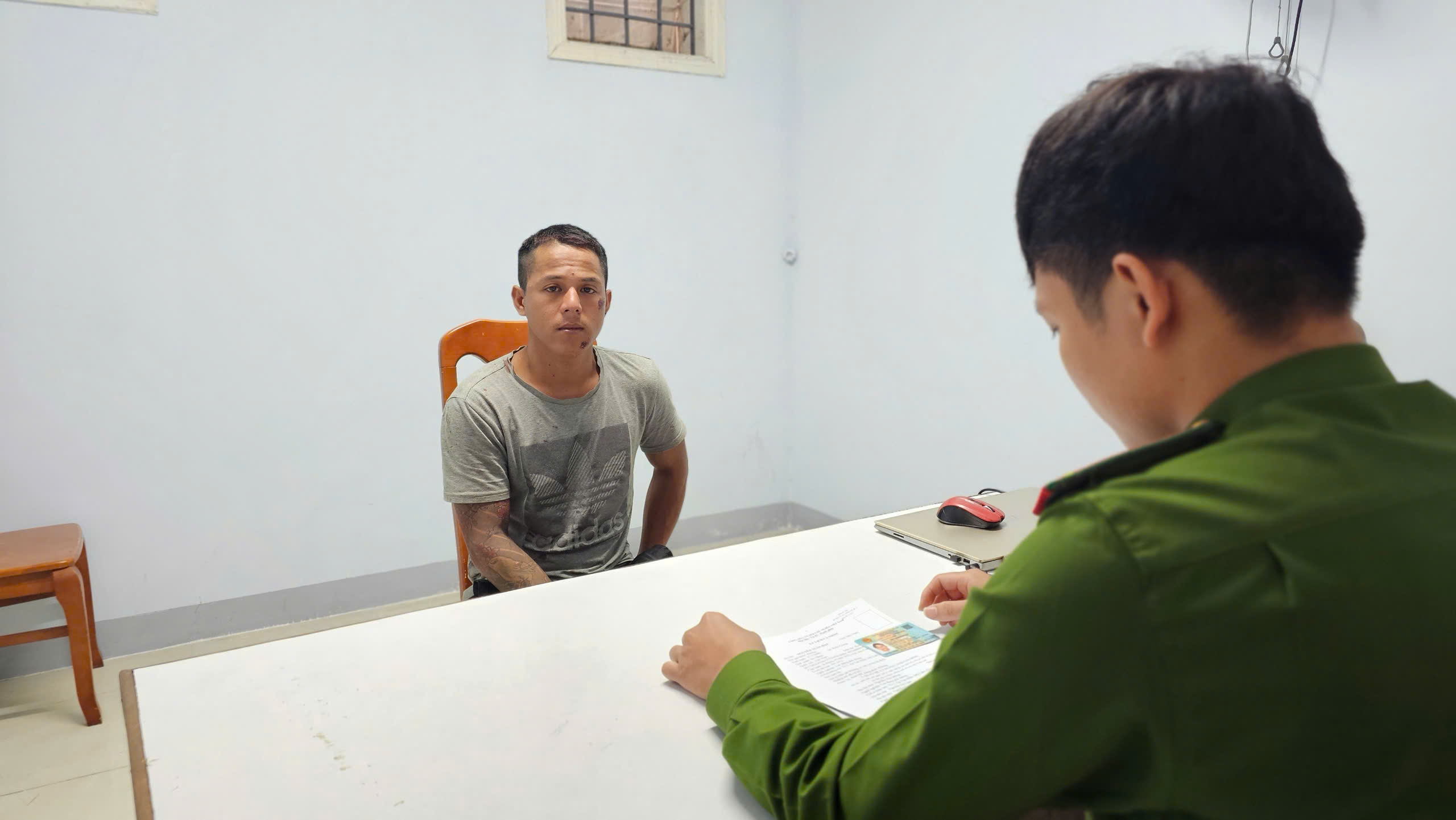 Ngư dân đâm anh họ tử vong trong cuộc nhậu nửa đêm- Ảnh 1.