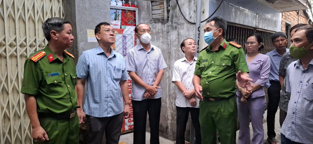 CLIP: Khẩn trương điều tra vụ ch&aacute;y nh&agrave; ở Tiền Giang khiến 4 người chết- Ảnh 3.