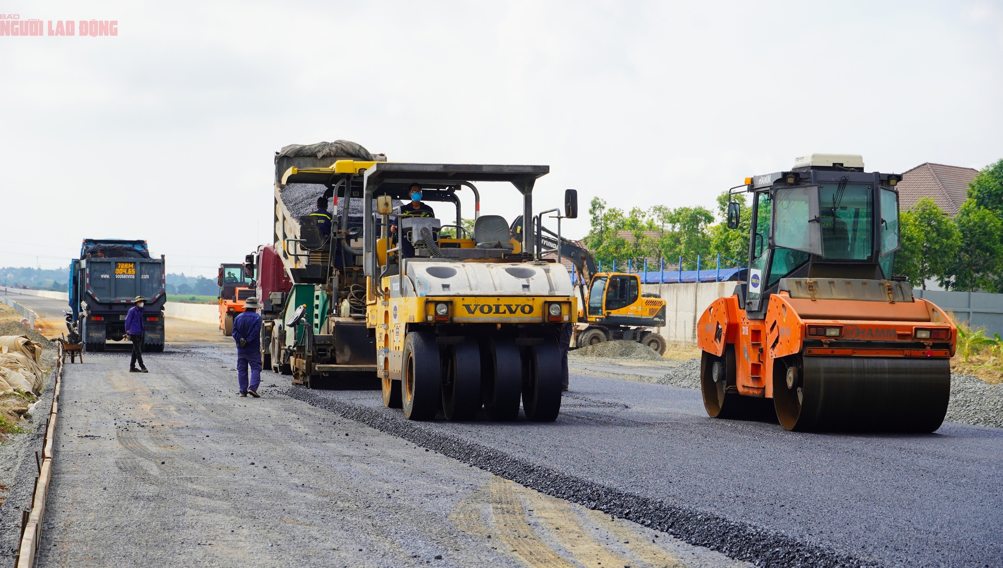 Cận cảnh 19,5 km đường cao tốc Biên Hòa - Vũng Tàu trước ngày thông xe kỹ thuật- Ảnh 4.