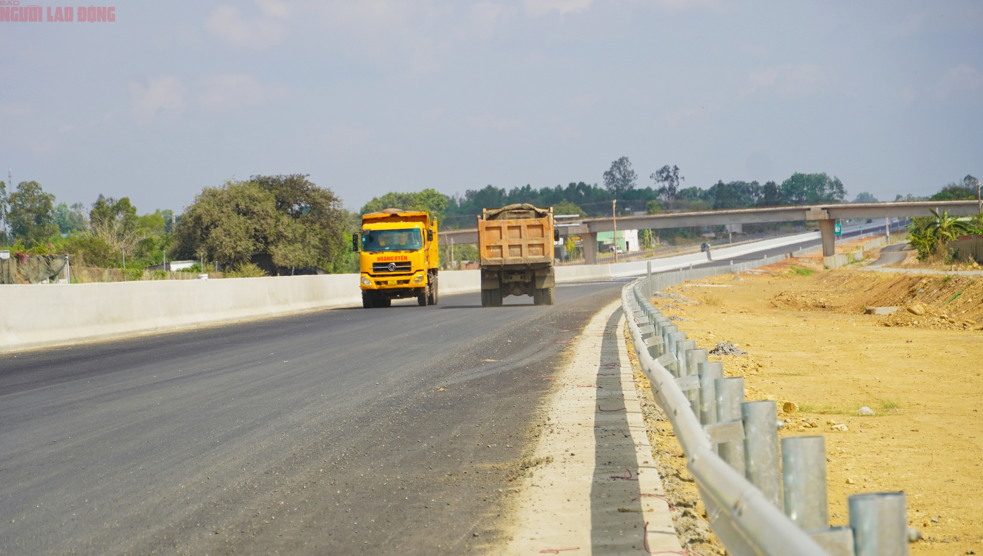 Cận cảnh 19,5 km đường cao tốc Biên Hòa - Vũng Tàu trước ngày thông xe kỹ thuật- Ảnh 13.