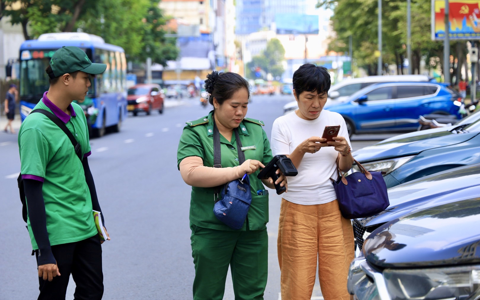 Tài xế "bùng" phí đỗ ô tô ở TP HCM có thể phải hối hận