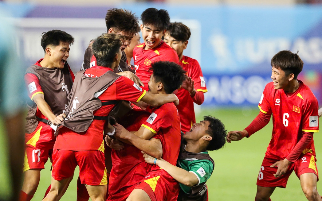 Thủ tướng Phạm Minh Chính gửi thư động viên U17 Việt Nam trước trận đấu quyết định với U17 UAE
