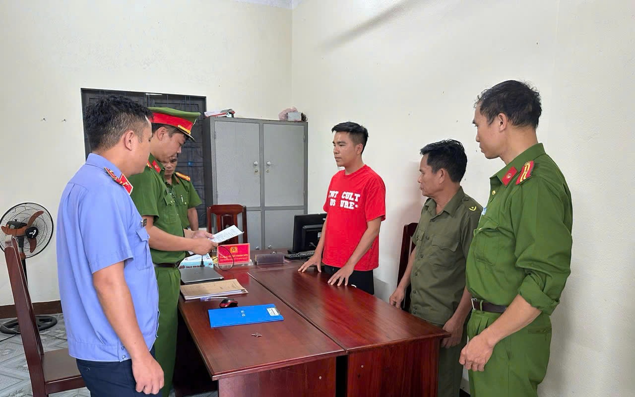 Tiktoker "Dưỡng Dướng Dường phong thủy" bị bắt