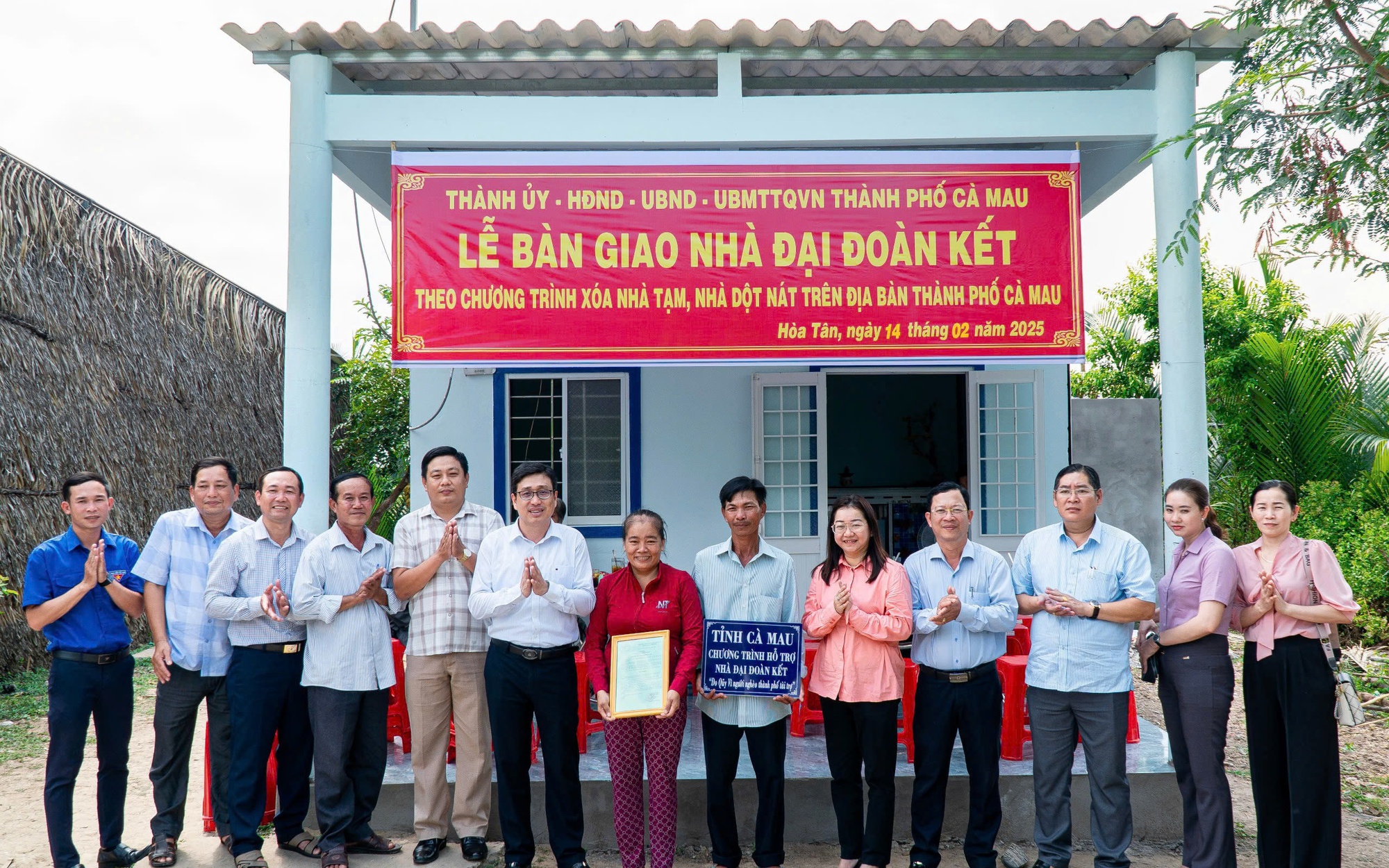 NHỮNG NGÔI NHÀ CHỞ NẶNG NGHĨA TÌNH (*): Tăng tốc, về đích sớm