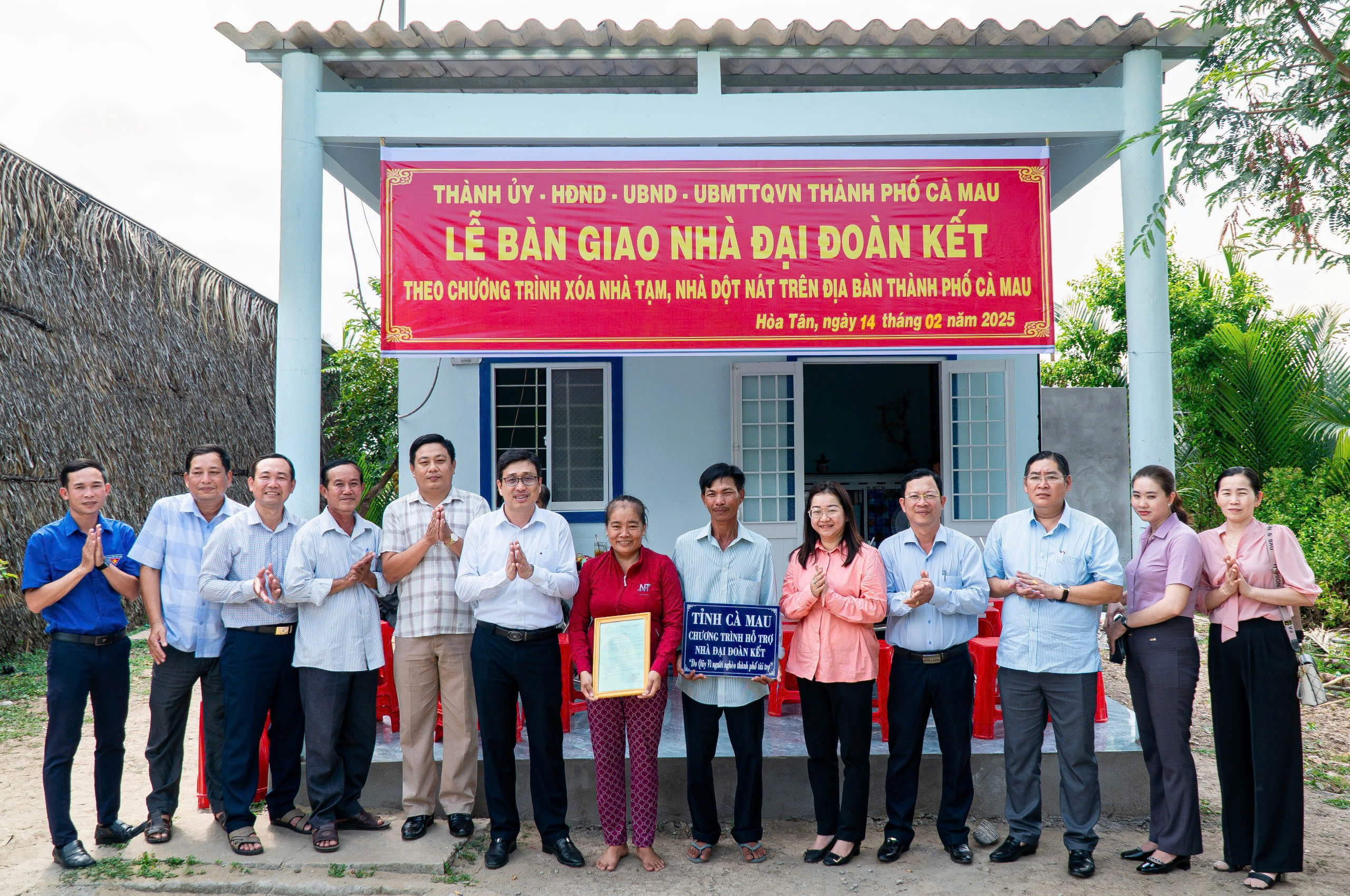 NHỮNG NGÔI NHÀ CHỞ NẶNG NGHĨA TÌNH (*): Tăng tốc, về đích sớm- Ảnh 1.