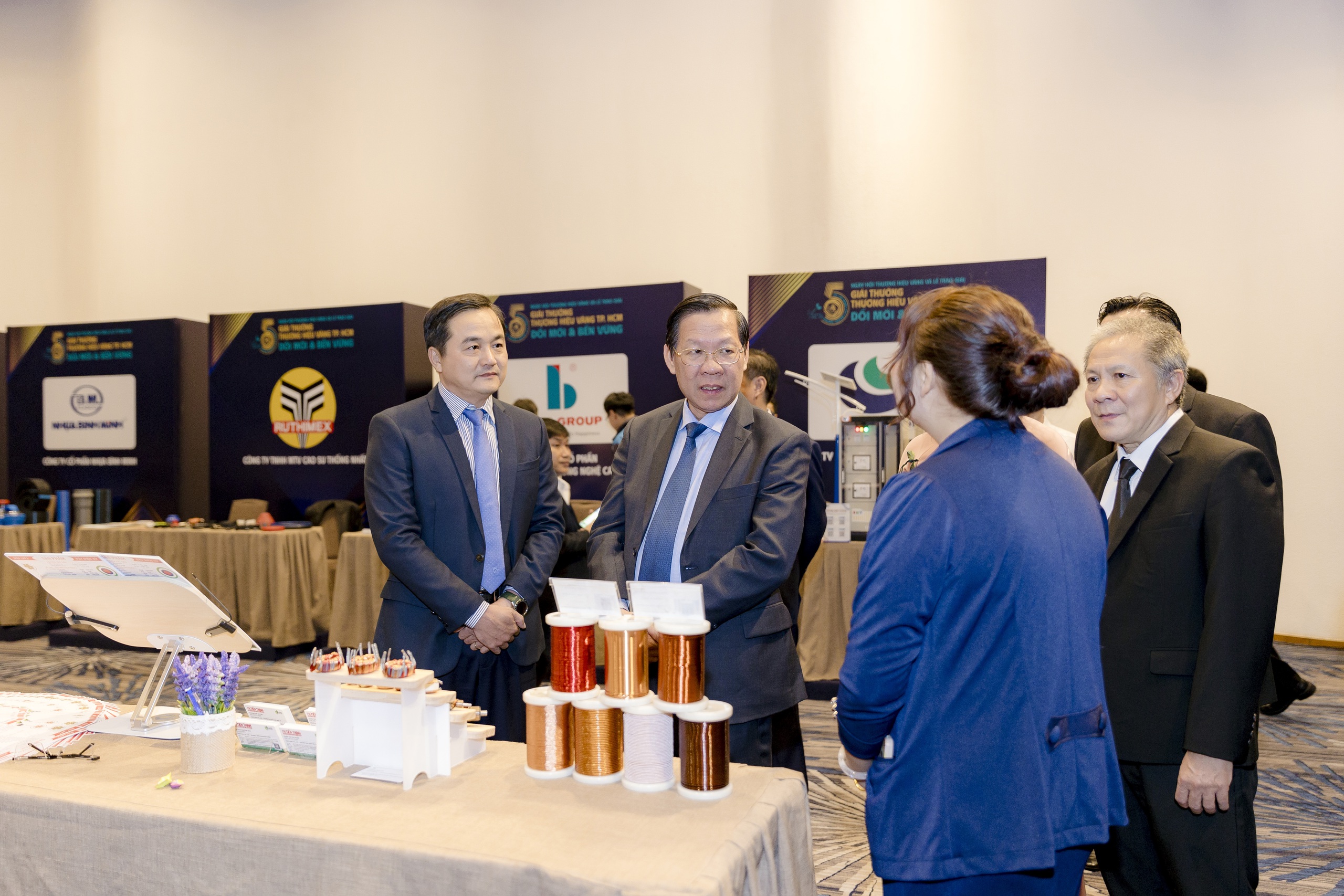 TP HCM sẽ t&ocirc;n vinh 50 doanh nghiệp ti&ecirc;u biểu c&oacute; thương hiệu v&agrave; sản phẩm chủ lực- Ảnh 1.