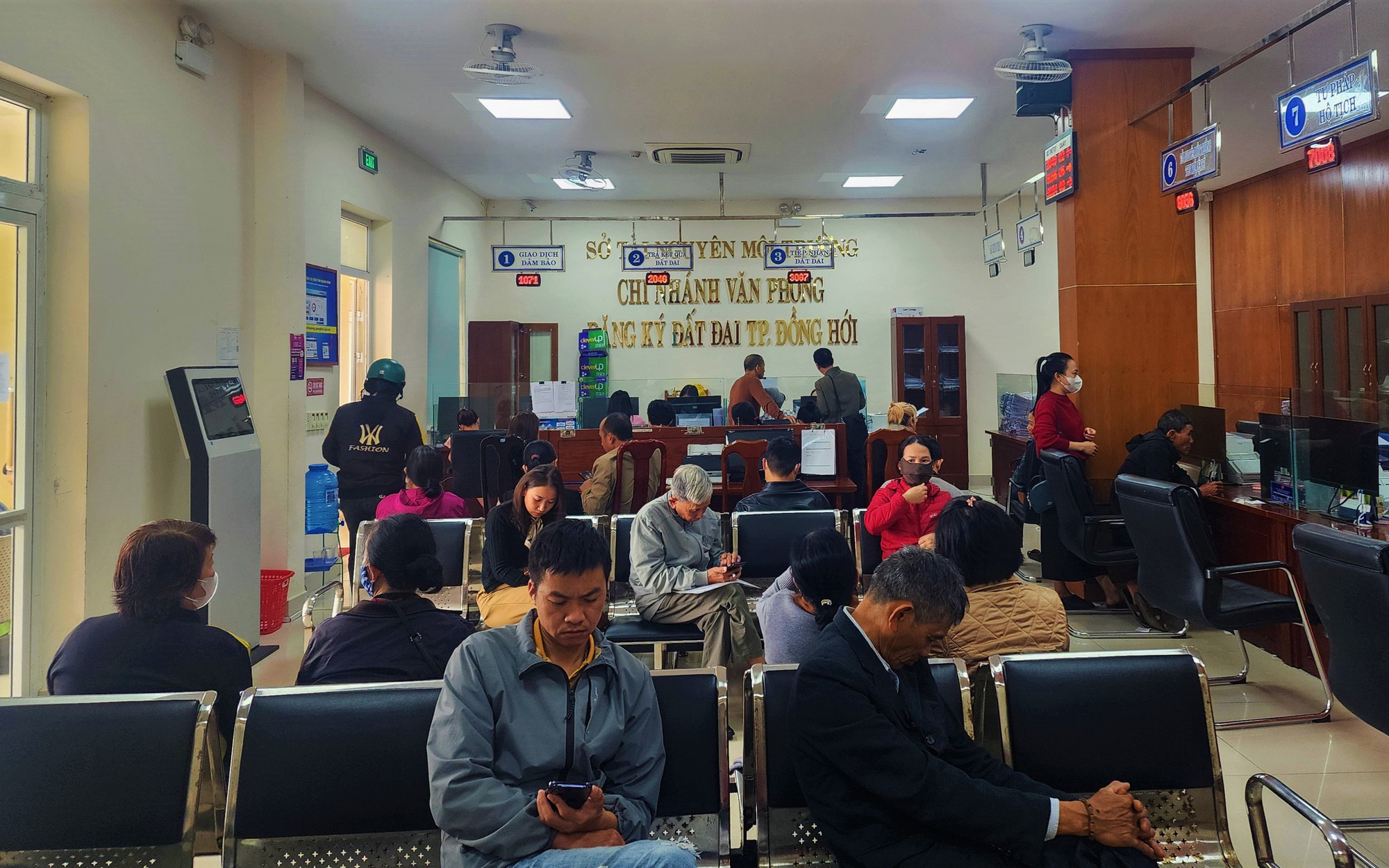 Hơn 20.000 hồ sơ đất bị "ngâm" ở Quảng Bình: Ai chịu trách nhiệm?