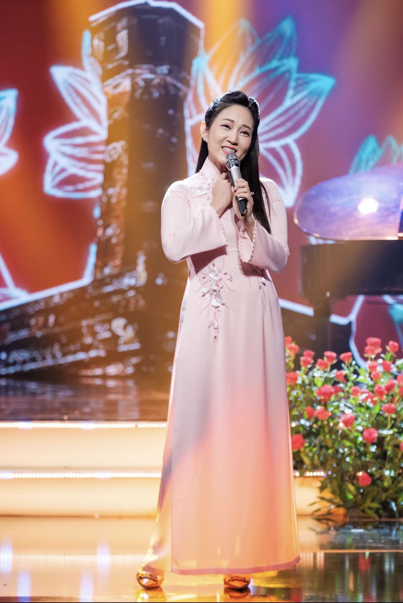 NSND Nguyễn Thị Thanh Th&uacute;y xuất hiện ấn tượng trong chương tr&igrave;nh "Tr&aacute;i tim &acirc;m nhạc"- Ảnh 1.
