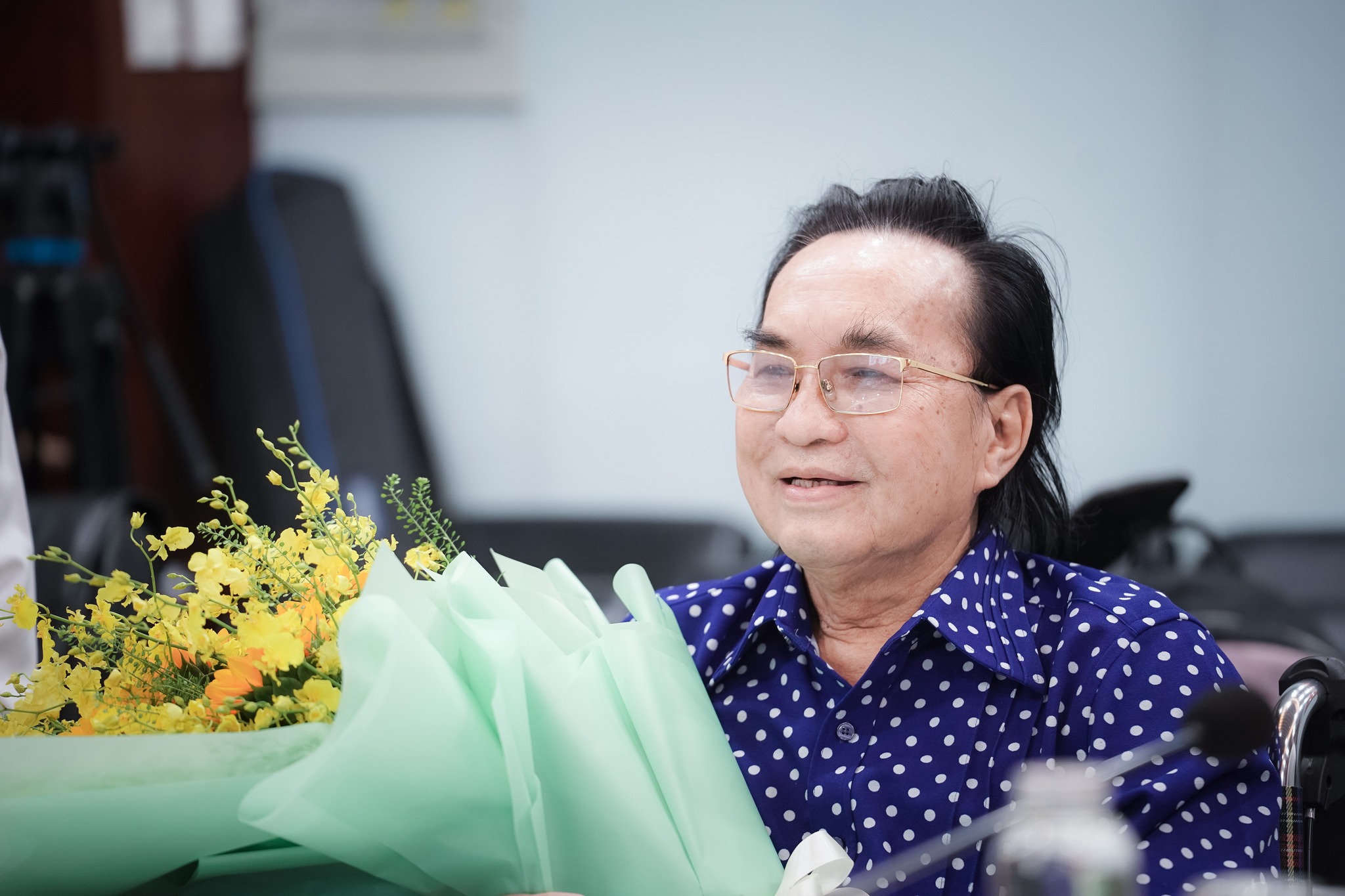 NSND Lệ Thủy cảm ơn Bệnh viện Chợ Rẫy đã cứu sống NSND Thanh Tuấn- Ảnh 4.