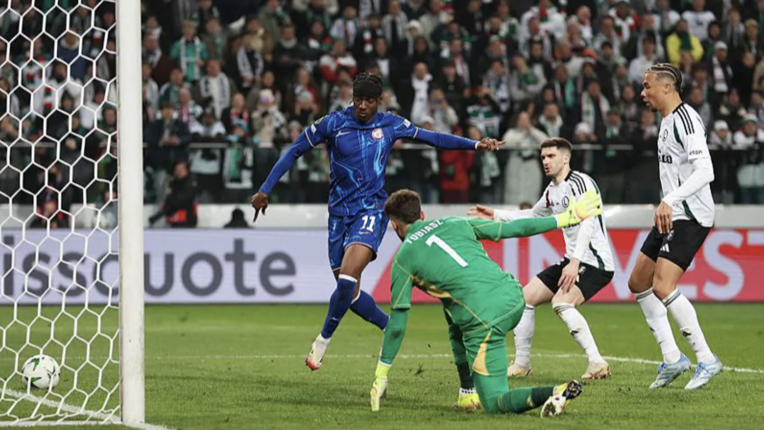 B&ugrave;ng nổ trước Legia Warsaw, Chelsea chạm tay v&eacute; b&aacute;n kết Conference League- Ảnh 5.