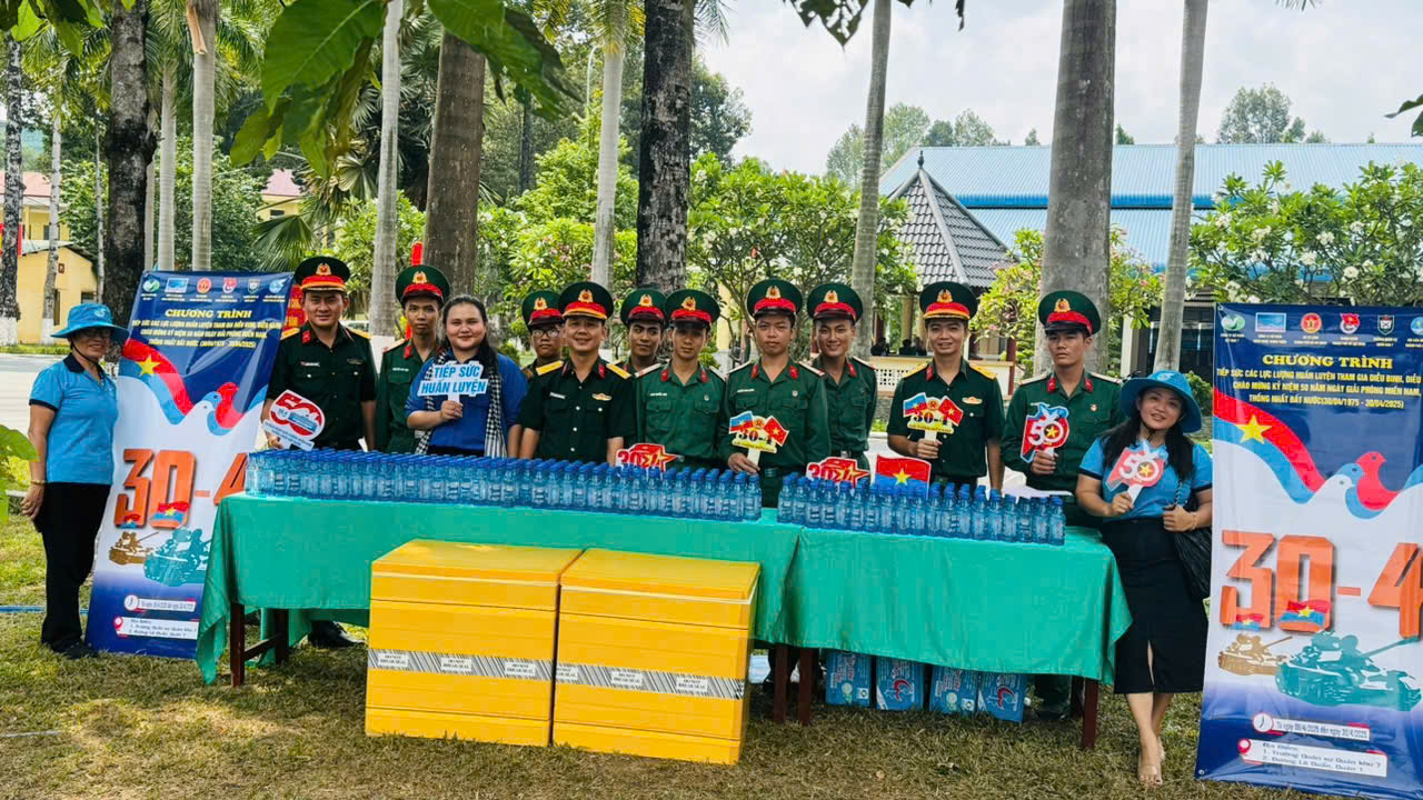 Hoạt động ý nghĩa của Trung đoàn Gia Định trước thềm lễ kỷ niệm trọng đại của dân tộc- Ảnh 5.