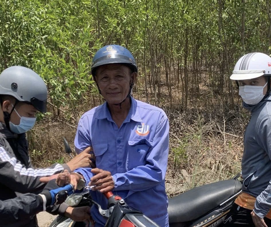Đã bắt được nghi can 70 tuổi chặn đường đâm người tình 48 tuổi tử vong- Ảnh 2.
